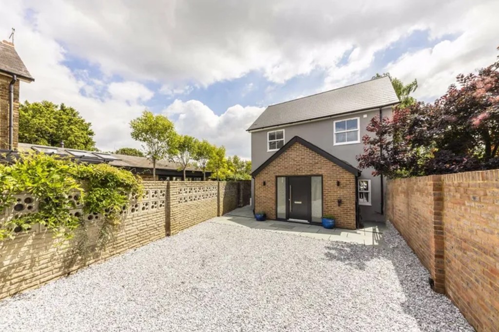 Development exit bridge of two properties, Sunbury-on-Thames